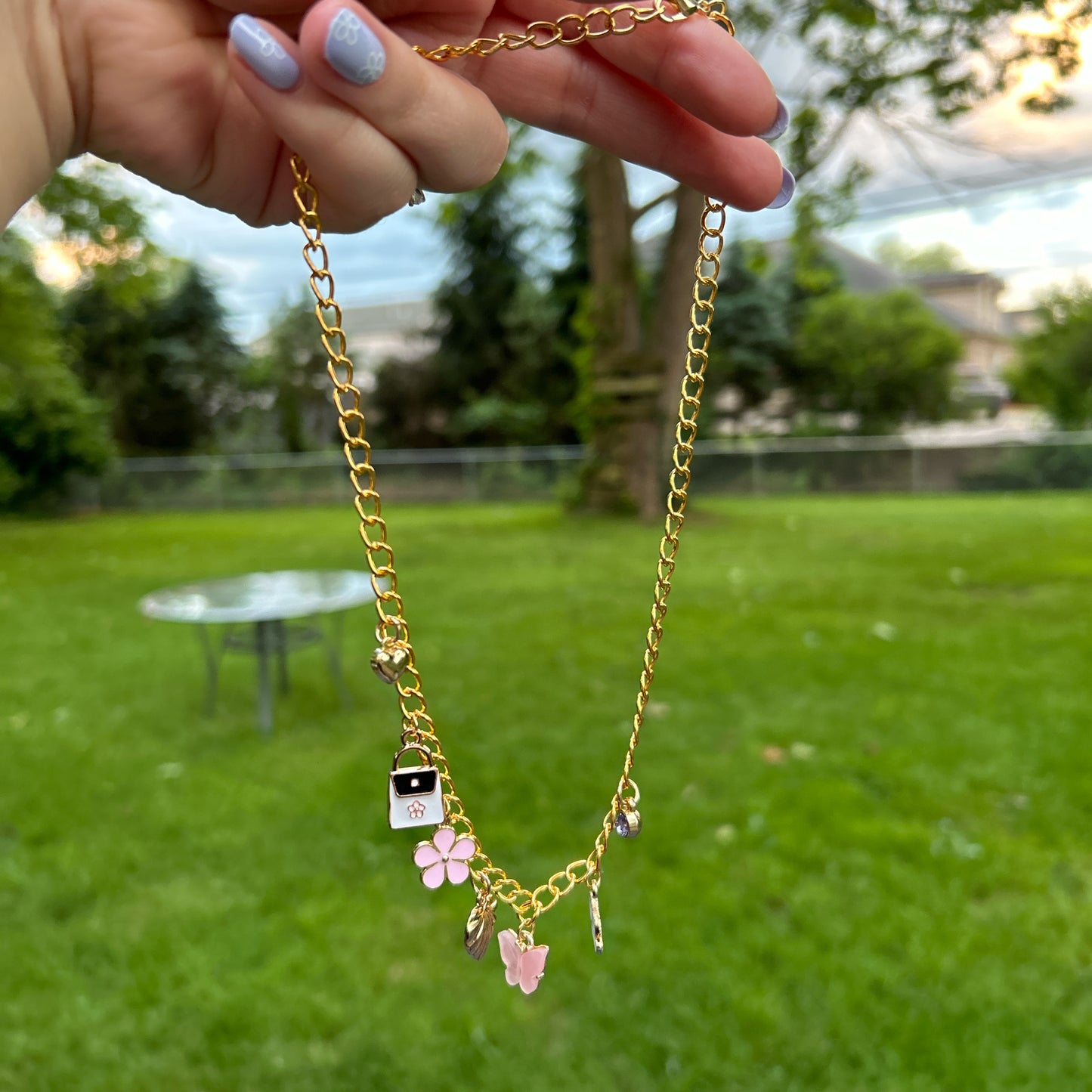 ✨💕pink and gold charm necklace💕✨