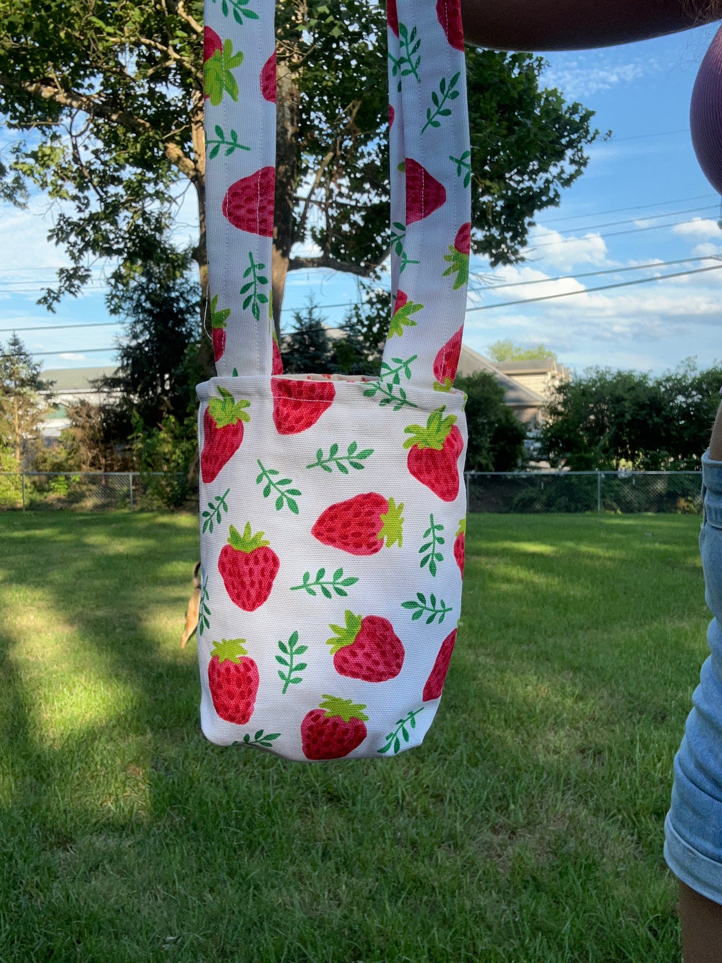 Mini cross body bottle bag