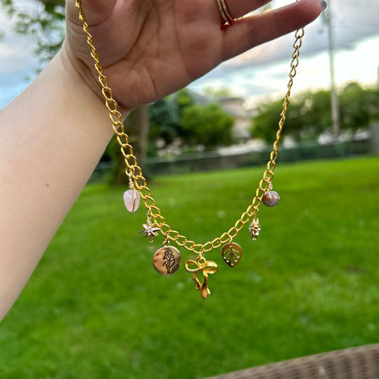 💕✨Gold girly charm necklace✨💕